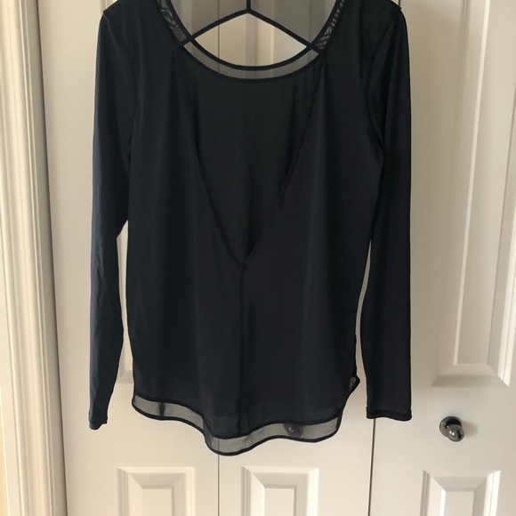 Long sleeve Lululemon Top - Picture 3 of 4